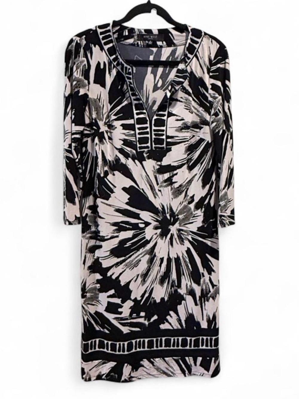 Nine West Black and Cream Abstract Floral Midi Dress with V-Neck Trim